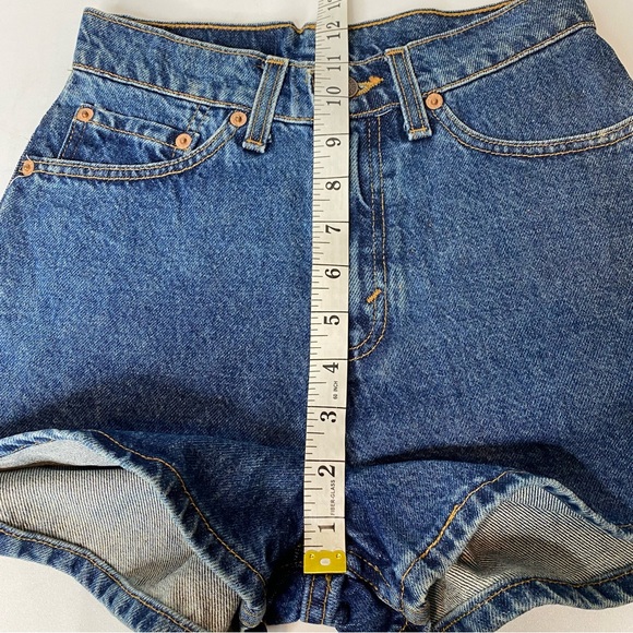 Vintage Levi’s 512 Red Tab high waisted denim shorts, original tags attached - Picture 15 of 15